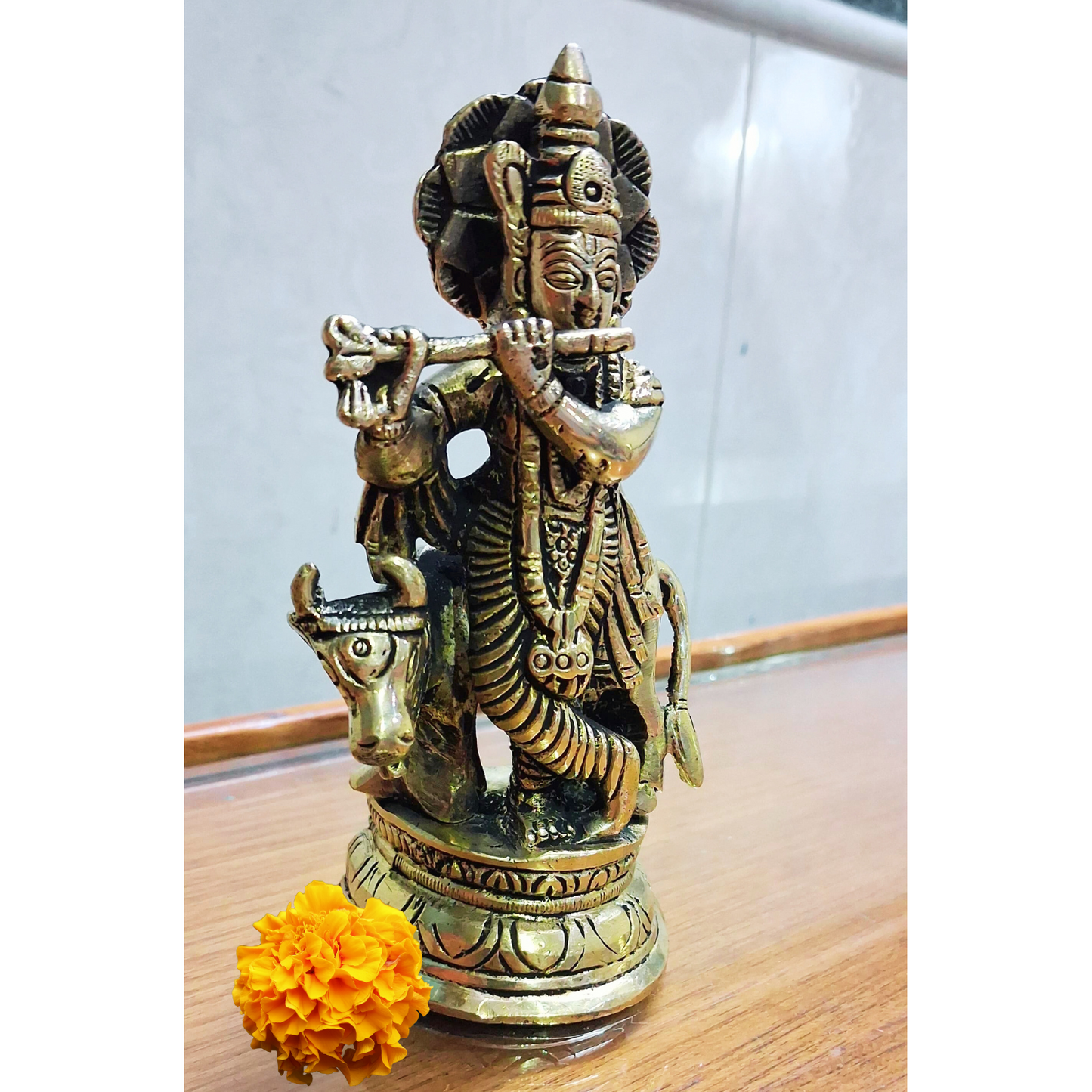 Brass Lord Krishna with Cow Idol – Flute Playing Krishna Murti for Pooja, Vastu & Home Décor